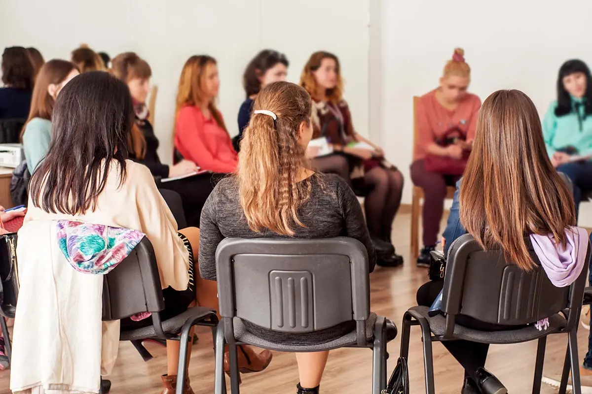 women getting addiction treatment help