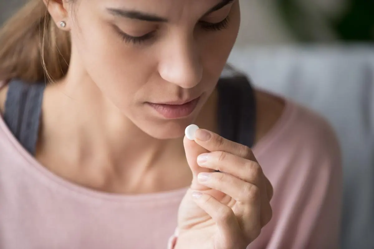 Woman tries a natural pain reliever