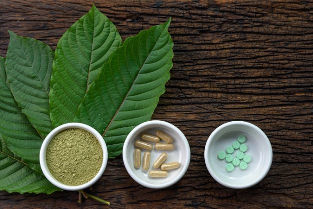 Mitragyna Speciosa (kratom) Leaves With Medicine Products In Pow kratom
