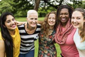 women learning the women's recovery difference