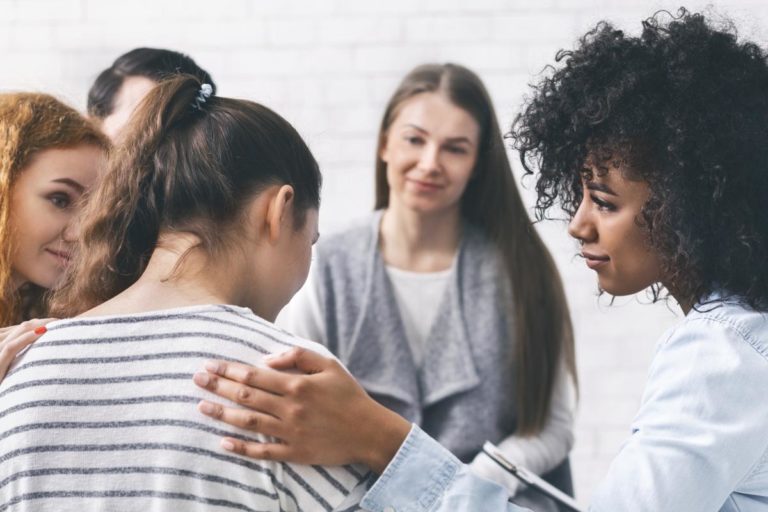 How Outpatient Treatment Can Help Keep You on Track a group is thankful for outpatient addiction treatment