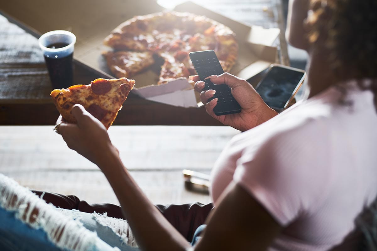 3 symptoms of binge eating disorder in women a woman displays the symptoms of binge eating disorder